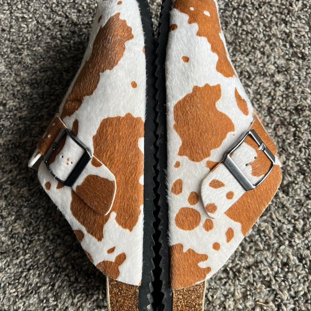 Worst Case Cow Print Tabi Clogs 12M/14W Japanese Kawaii Western Animal Print - Picture 6 of 6